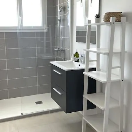 - 8 Pers, Piscine Privee, Belle Vue Villa