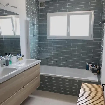 - 8 Pers, Piscine Privee, Belle Vue Вилла Лес-Иссамбр