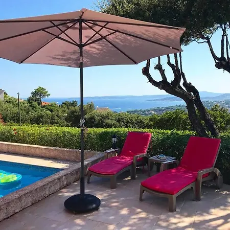 - 8 Pers, Piscine Privee, Belle Vue Villa